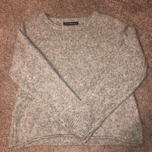 Brandy Melville Cropped Gray Sweater S
